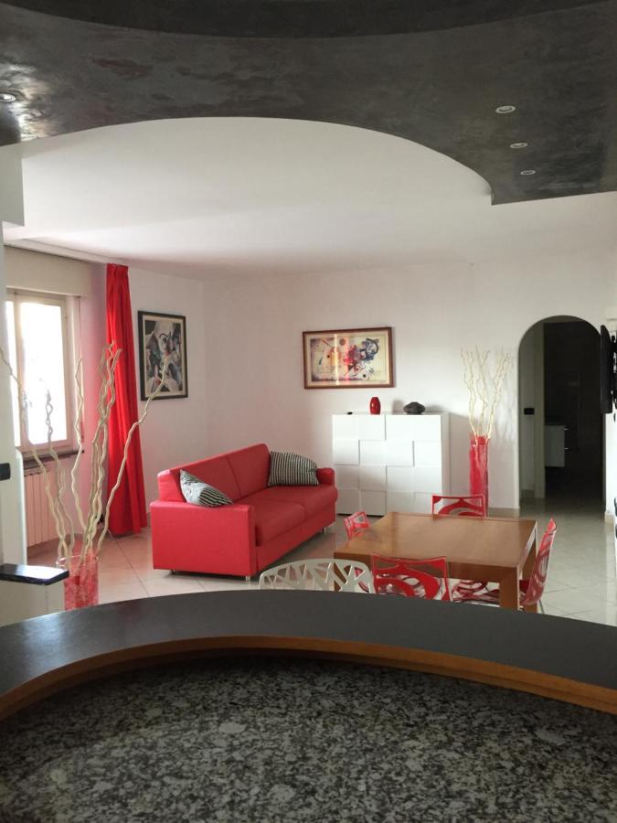 Villa Arianna Panoramic Apartments Мальчезине Экстерьер фото